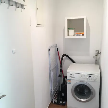 Apartment Modernes 1-zimmer-apartment Mit 3 Einzelbetten, Wlan & Parkplatz Naehe Bremen Schwanewede